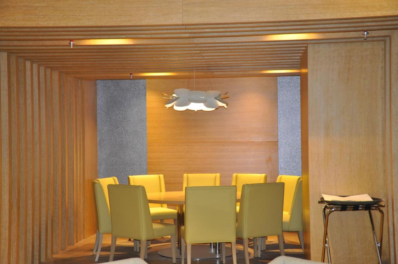 Lavender Hotel Al Nahda Dubai Bagian luar foto
